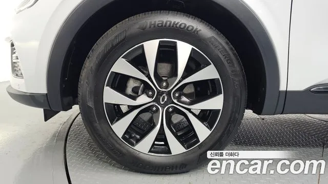 Renault-KoreaSamsung Arkana 2021 thumb 5