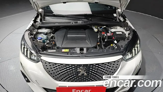 Peugeot 2008 2022 thumb 6