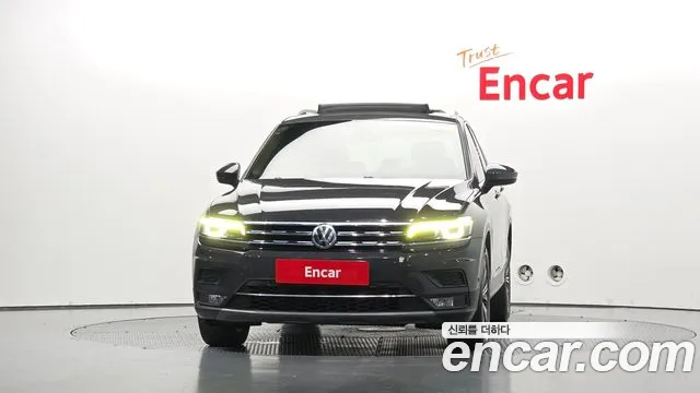 Volkswagen Tiguan 2018 thumb 2