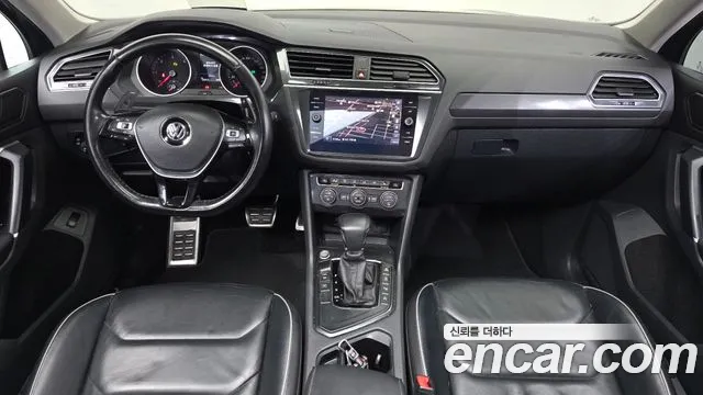 Volkswagen Tiguan 2018 thumb 6