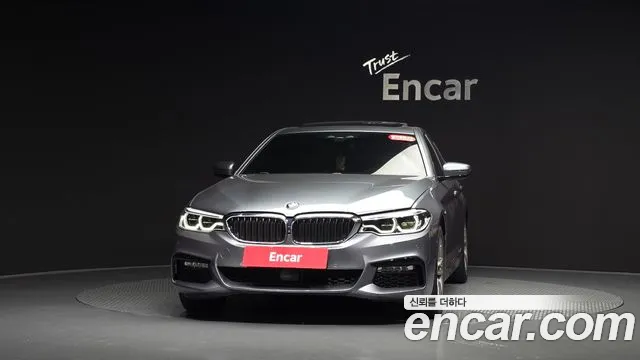 BMW 5-Series 2017 thumb 2