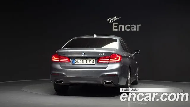 BMW 5-Series 2017 thumb 3