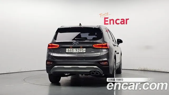 Hyundai Santa Fe 2019 thumb 4