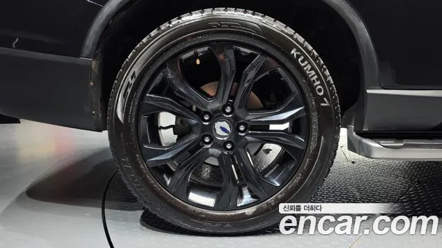 KG_Mobility_Ssangyong Rexton 2018 thumb 4