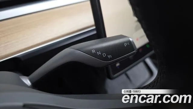 Tesla Model Y 2024 thumb 9