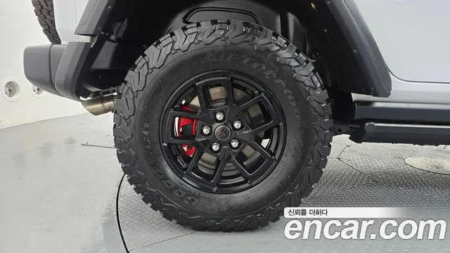 Jeep Wrangler 2025 thumb 5