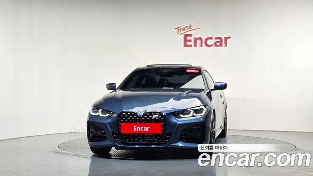 BMW 4-Series 2022 thumb 2