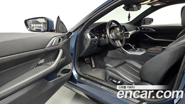 BMW 4-Series 2022 thumb 9