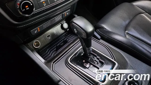 KG_Mobility_Ssangyong Rexton 2018 thumb 9