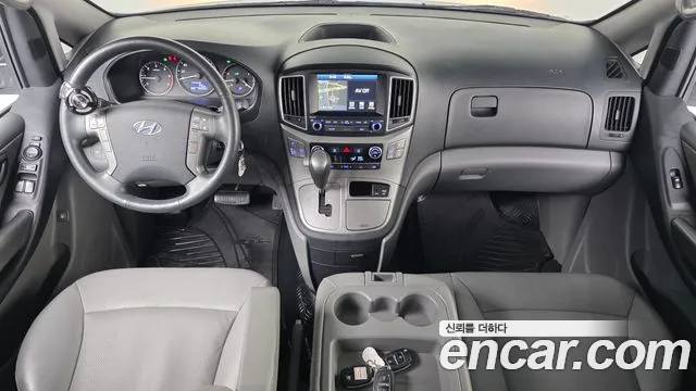 Hyundai Starex 2017 thumb 6