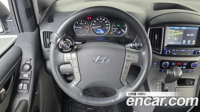 Hyundai Starex 2017 thumb 12