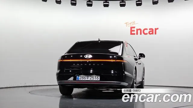 Hyundai Grandeur 2023 thumb 4