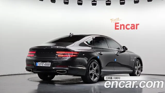 Genesis G80 2022 thumb 2