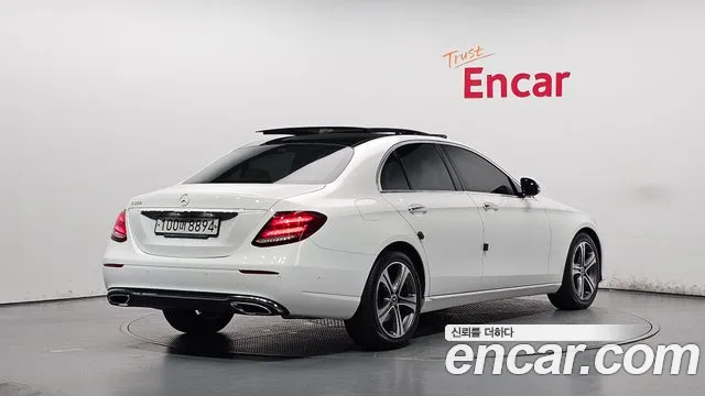 Mercedes-Benz E-Класс 2019 thumb 2