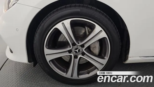 Mercedes-Benz E-Класс 2019 thumb 5