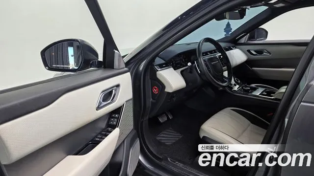 Land Rover Range Rover Velar 2017 thumb 12