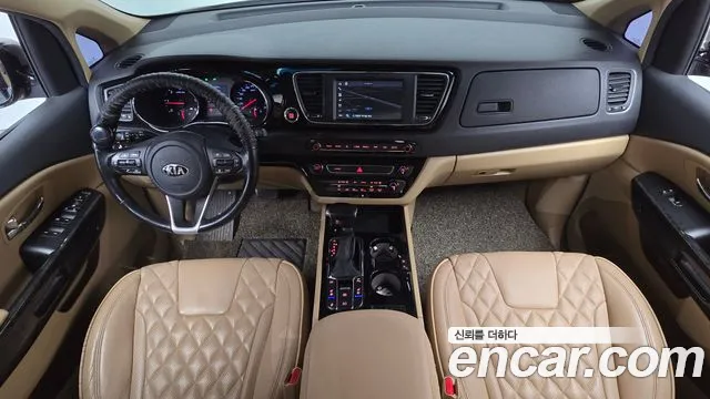 Kia Carnival 2019 thumb 7