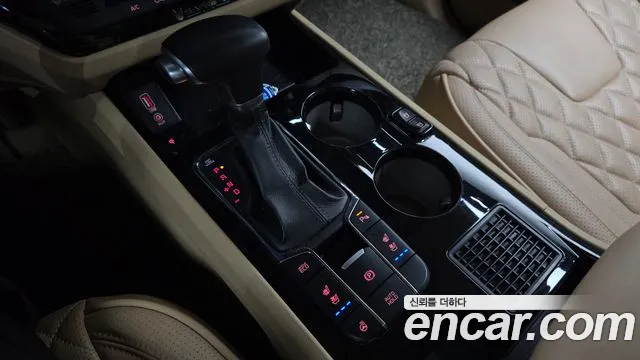 Kia Carnival 2019 thumb 9