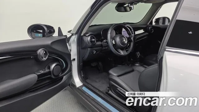 MINI Hatch 2021 thumb 9