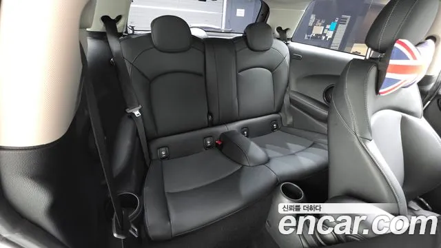 MINI Hatch 2021 thumb 11