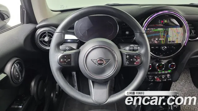 MINI Hatch 2021 thumb 12