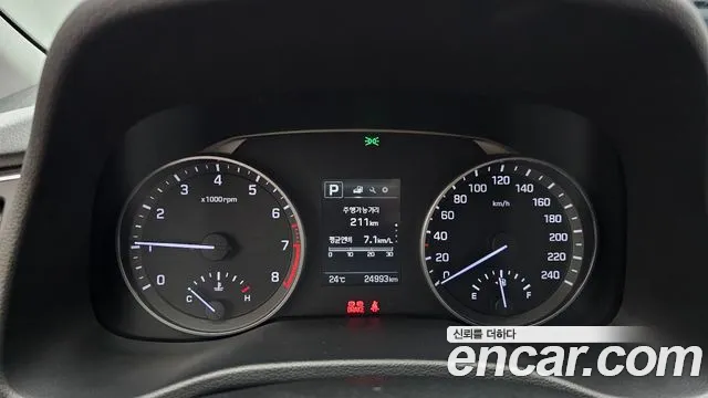 Hyundai Avante 2017 thumb 8