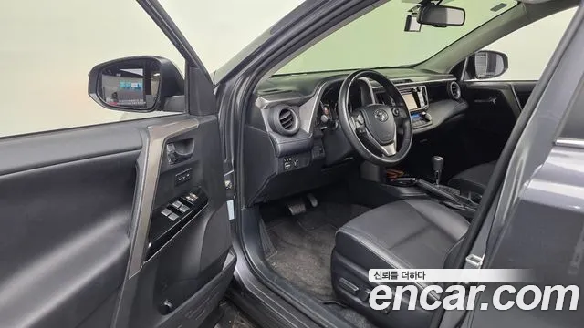 Toyota RAV4 2018 thumb 10