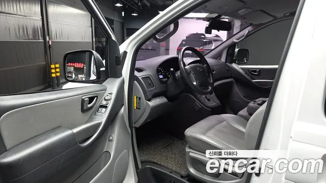 Hyundai Starex 2018 thumb 10