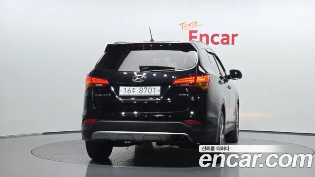 Hyundai Santa Fe 2014 thumb 3