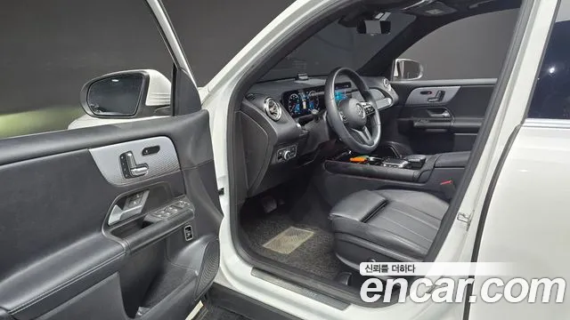 Mercedes-Benz GLB 2021 thumb 10