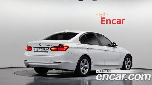 BMW 3-Series 2014 thumb 2