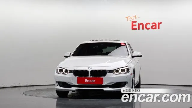 BMW 3-Series 2014 thumb 3