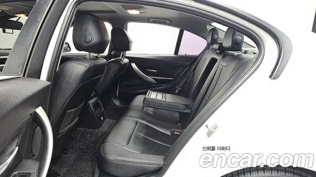 BMW 3-Series 2014 thumb 11