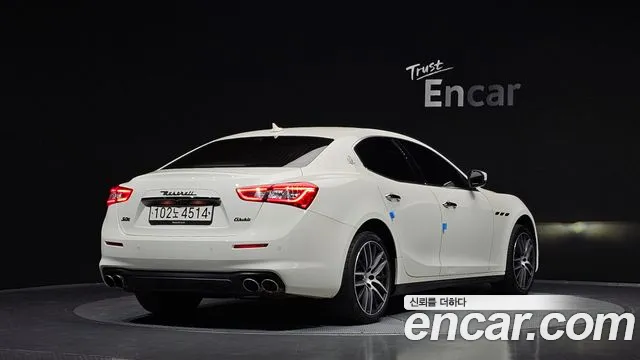 Maserati Ghibli 2020 thumb 2