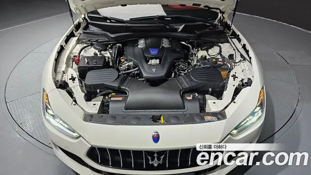 Maserati Ghibli 2020 thumb 6