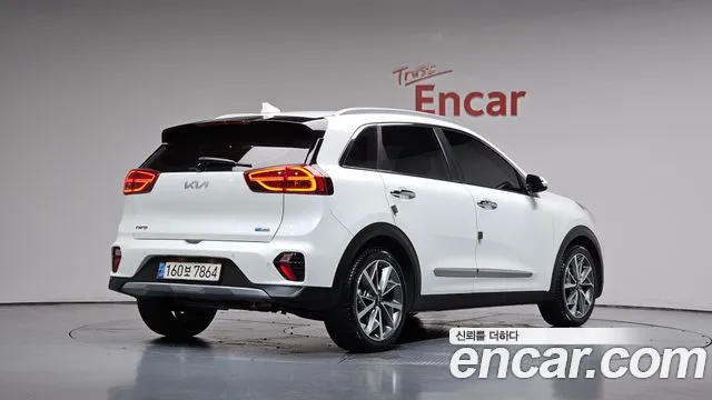 Kia Niro 2021 thumb 2