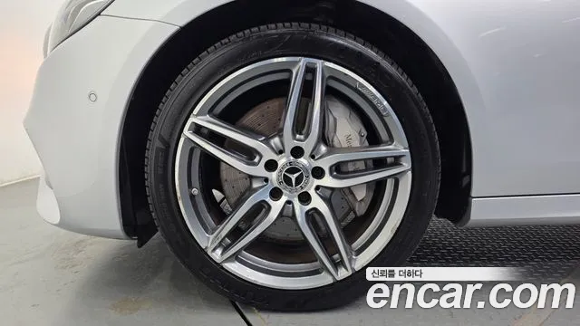 Mercedes-Benz E-Класс 2019 thumb 5