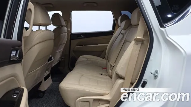 KG_Mobility_Ssangyong Rexton 2023 thumb 12