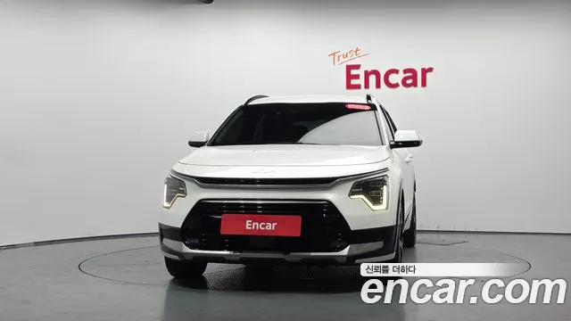 Kia Niro 2022 thumb 2
