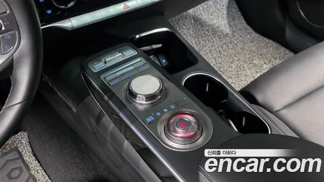 Genesis GV70 2022 thumb 8