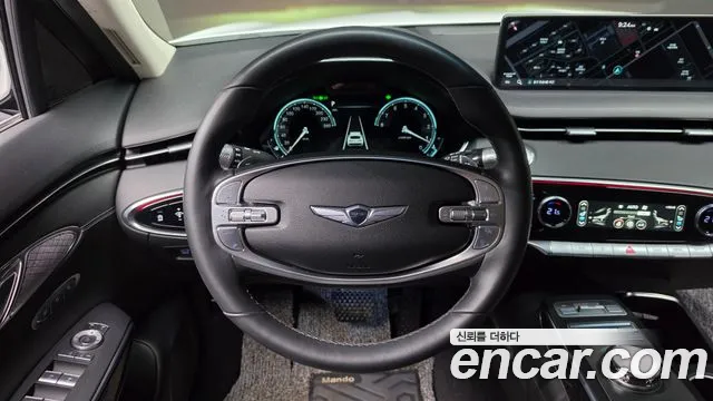 Genesis GV70 2022 thumb 12