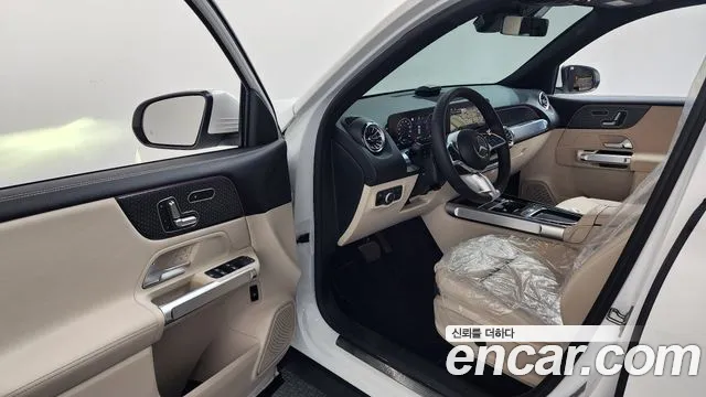 Mercedes-Benz GLB 2024 thumb 10