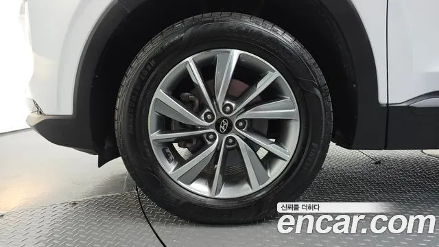Hyundai Santa Fe 2019 thumb 5