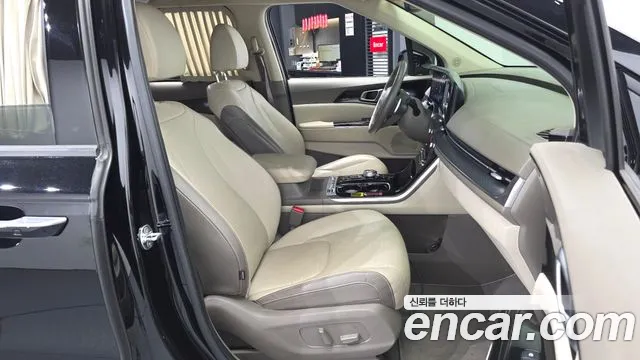 Kia Carnival 2022 thumb 10