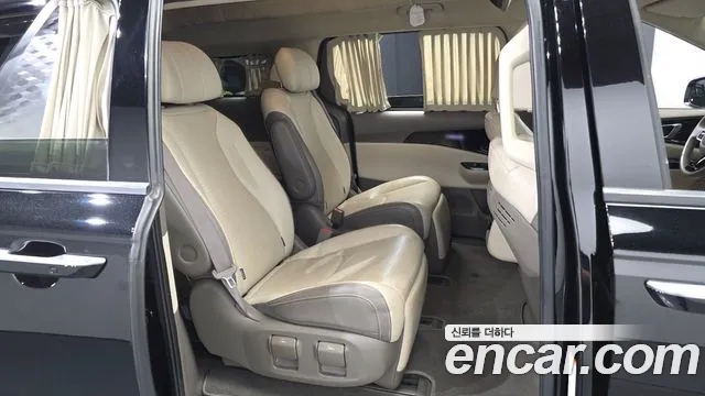 Kia Carnival 2022 thumb 11