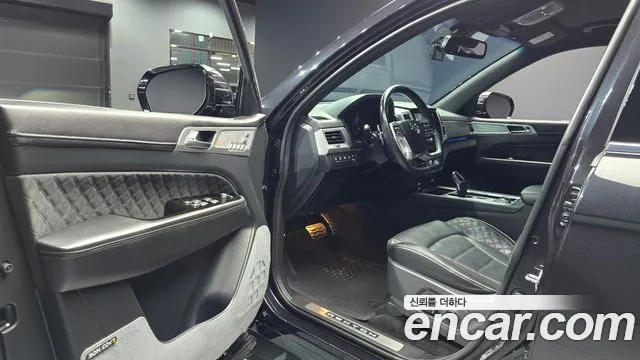 KG_Mobility_Ssangyong Rexton 2022 thumb 10
