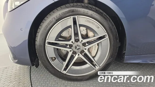 Mercedes-Benz C-Класс 2024 thumb 5