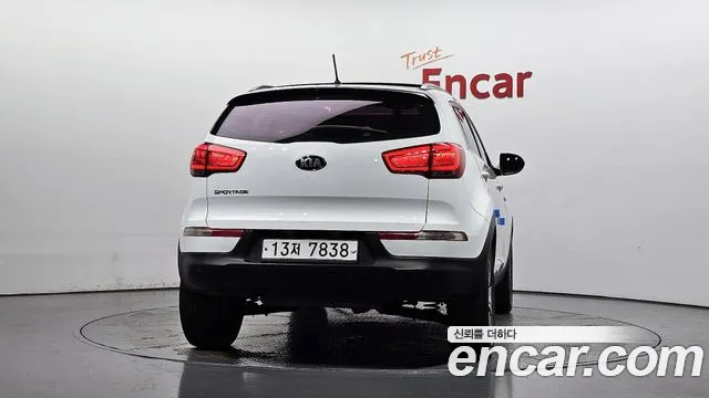Kia Sportage 2015 thumb 4