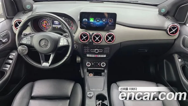 Mercedes-Benz B-Class 2017 thumb 7