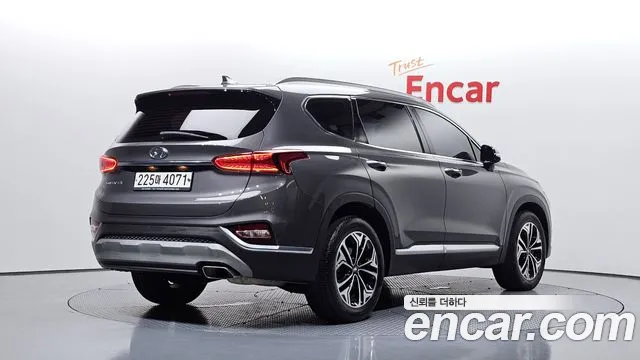 Hyundai Santa Fe 2019 thumb 2